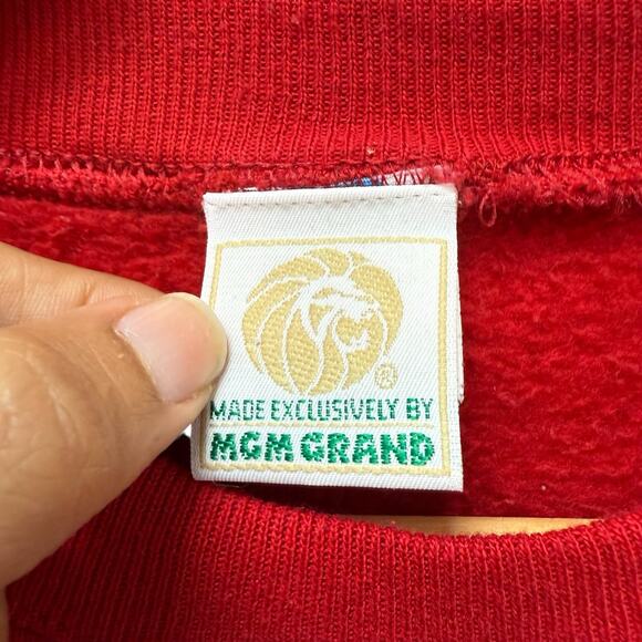 Vintage 1993 MGM Grand Las Vegas Lion Emblem Embroidered Sweatshirt L - Picture 3 of 7